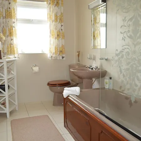 Caseys Homedale Oda ve Kahvaltı 3*